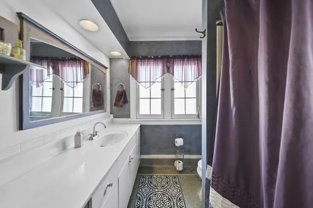 $298,000 | 793 Oakridge Drive, Jackson, MI 49203