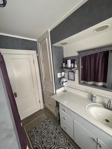 $284,900 | 793 Oakridge Drive, Jackson, MI 49203