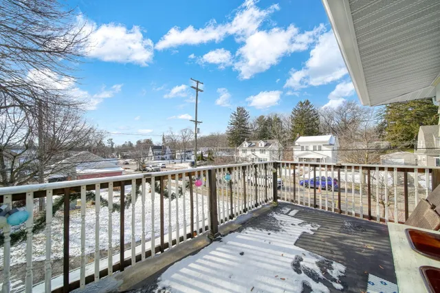 $284,900 | 793 Oakridge Drive, Jackson, MI 49203