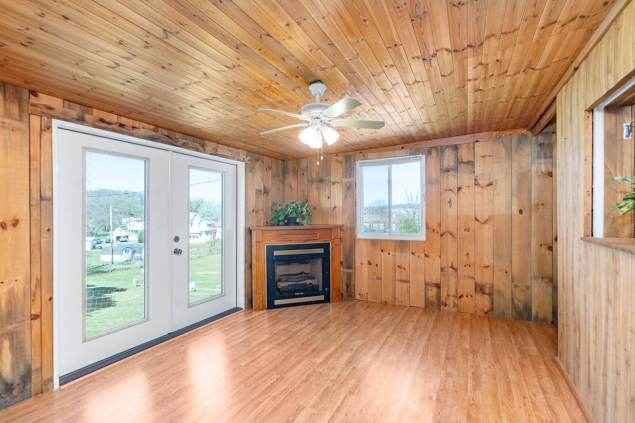 2061 Cecil Wampler Road Mount Crawford, VA 22841 - Photo 17 of 70