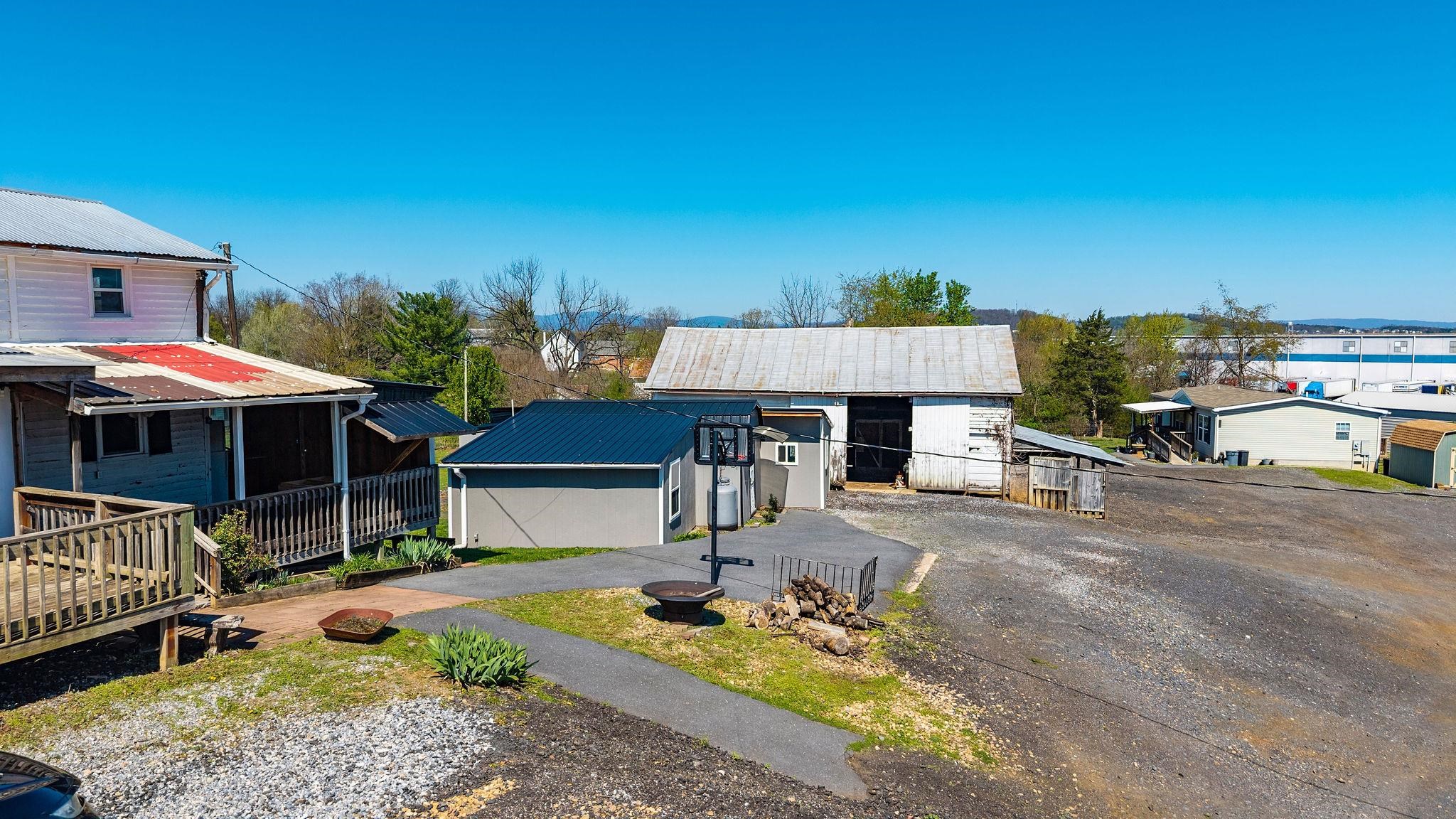 2061 Cecil Wampler Road Mount Crawford, VA 22841 - Photo 51 of 70 Spa/Studio