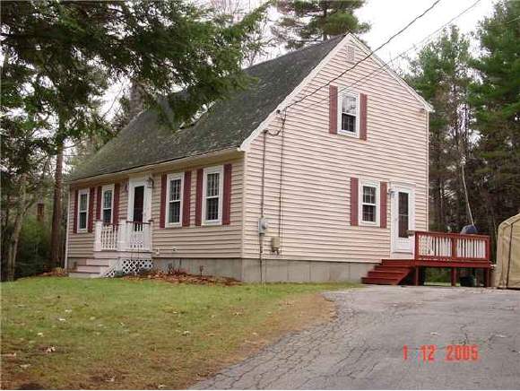 9 Pierce Road Raymond, NH 03077 - Photo 1 of 5 Gallery Image 1