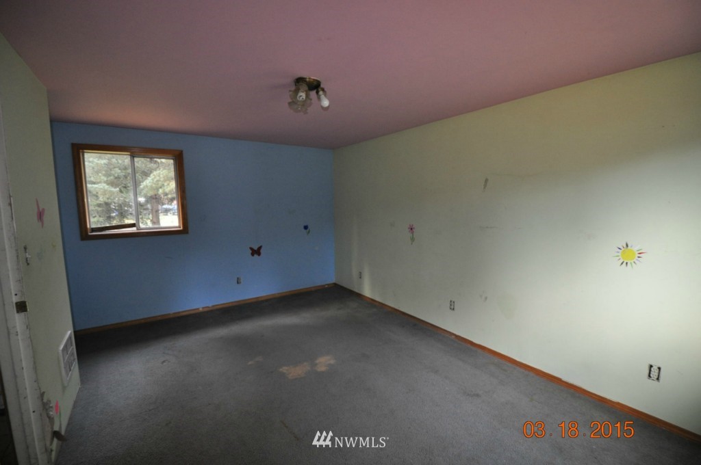 22415 South Forest Loop Road Granite Falls, WA 98252 - Photo 12 of 15
