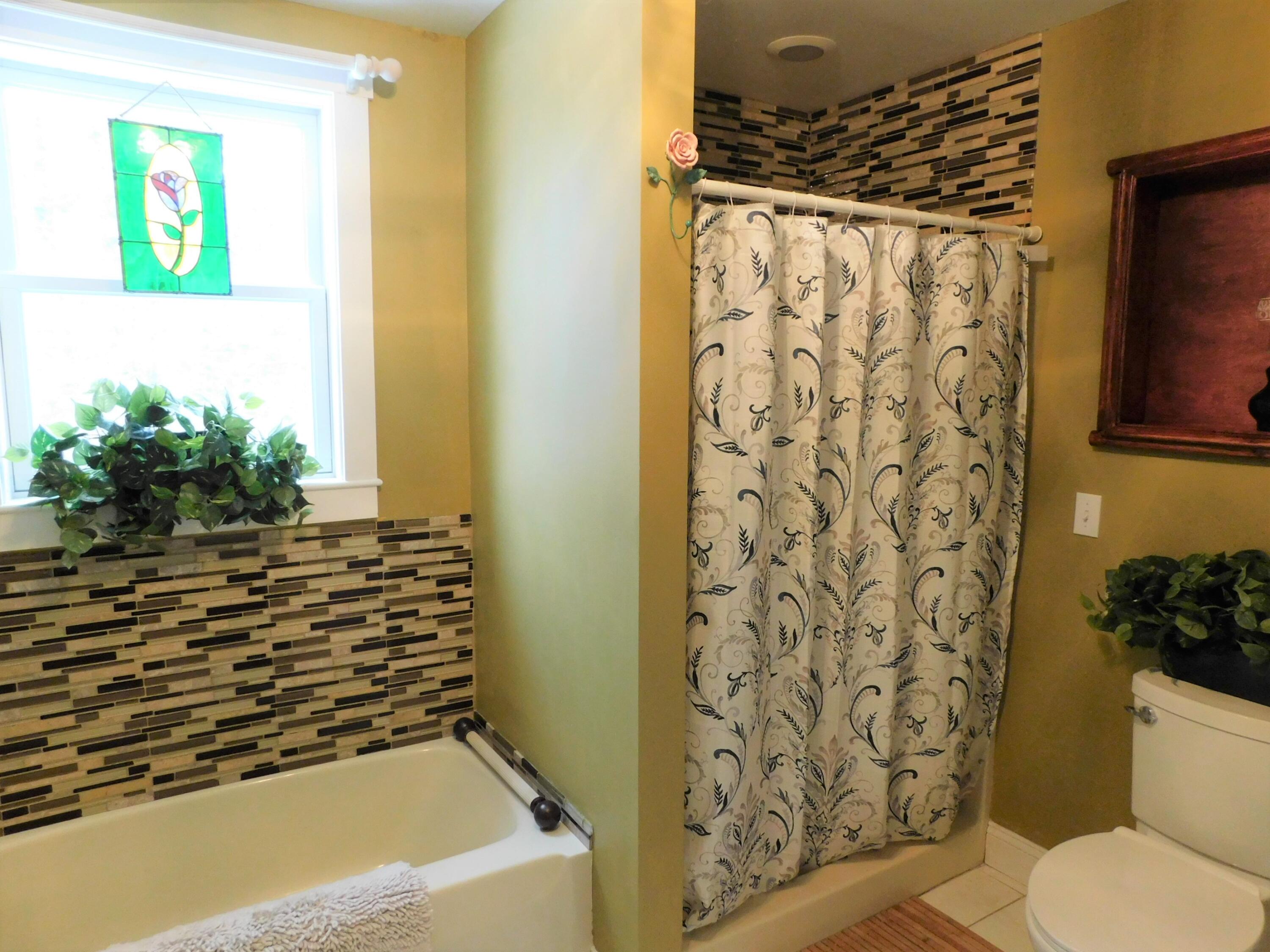 197 Hussey Road Parsonsfield, ME 04047 - Photo 25 of 39 Bath