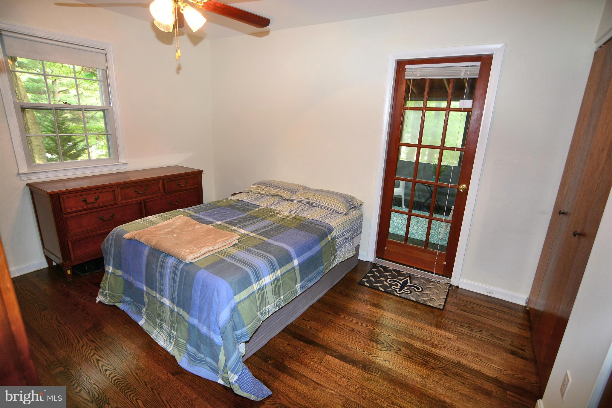 1563 Long Point Road Pasadena, MD 21122 - Photo 11 of 26 Light filled MBR