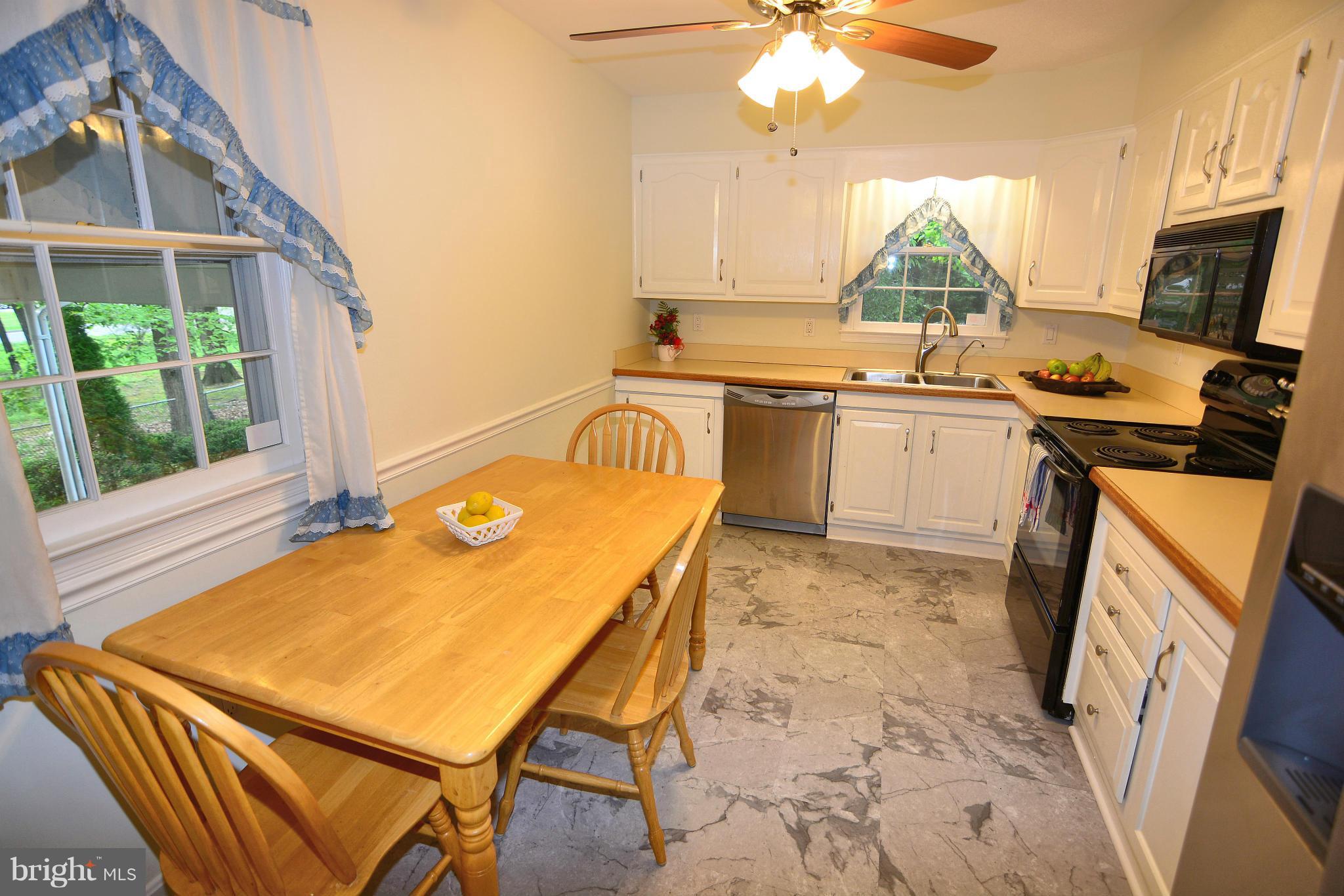 1563 Long Point Road Pasadena, MD 21122 - Photo 3 of 26 Bright, eat in kitchen