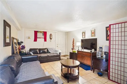 $460,000 | 5510 Canal Boulevard, New Orleans, LA 70124