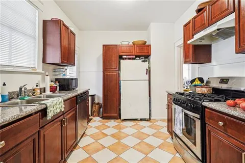 $460,000 | 5510 Canal Boulevard, New Orleans, LA 70124