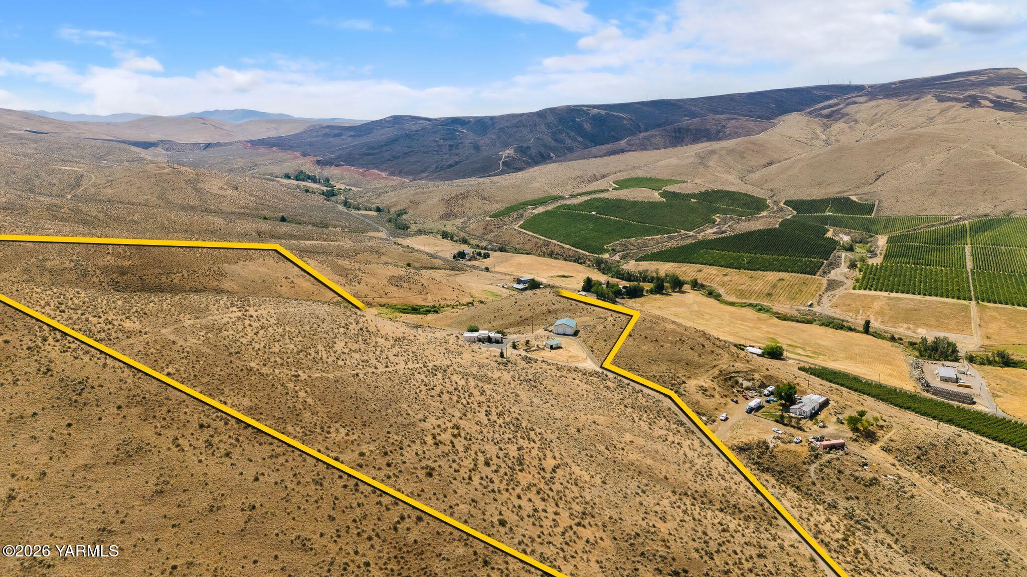 723 Burbank Creek Road Yakima, WA 98901 - Photo 42 of 48 723 Burbank Creek Rd Aerials-5 prop