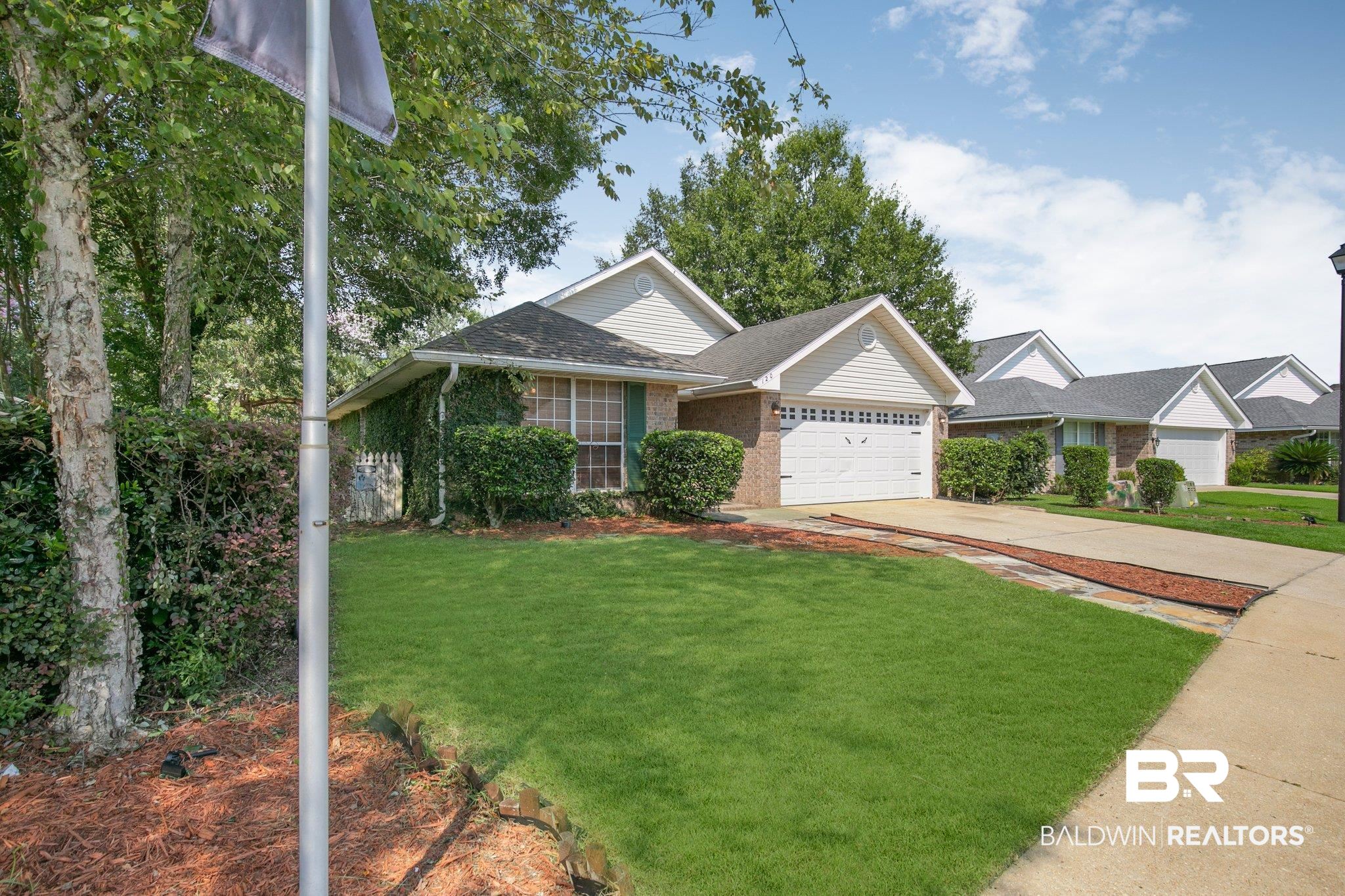 120 Kemper Lane Fairhope, AL 36532 - Photo 2 of 23