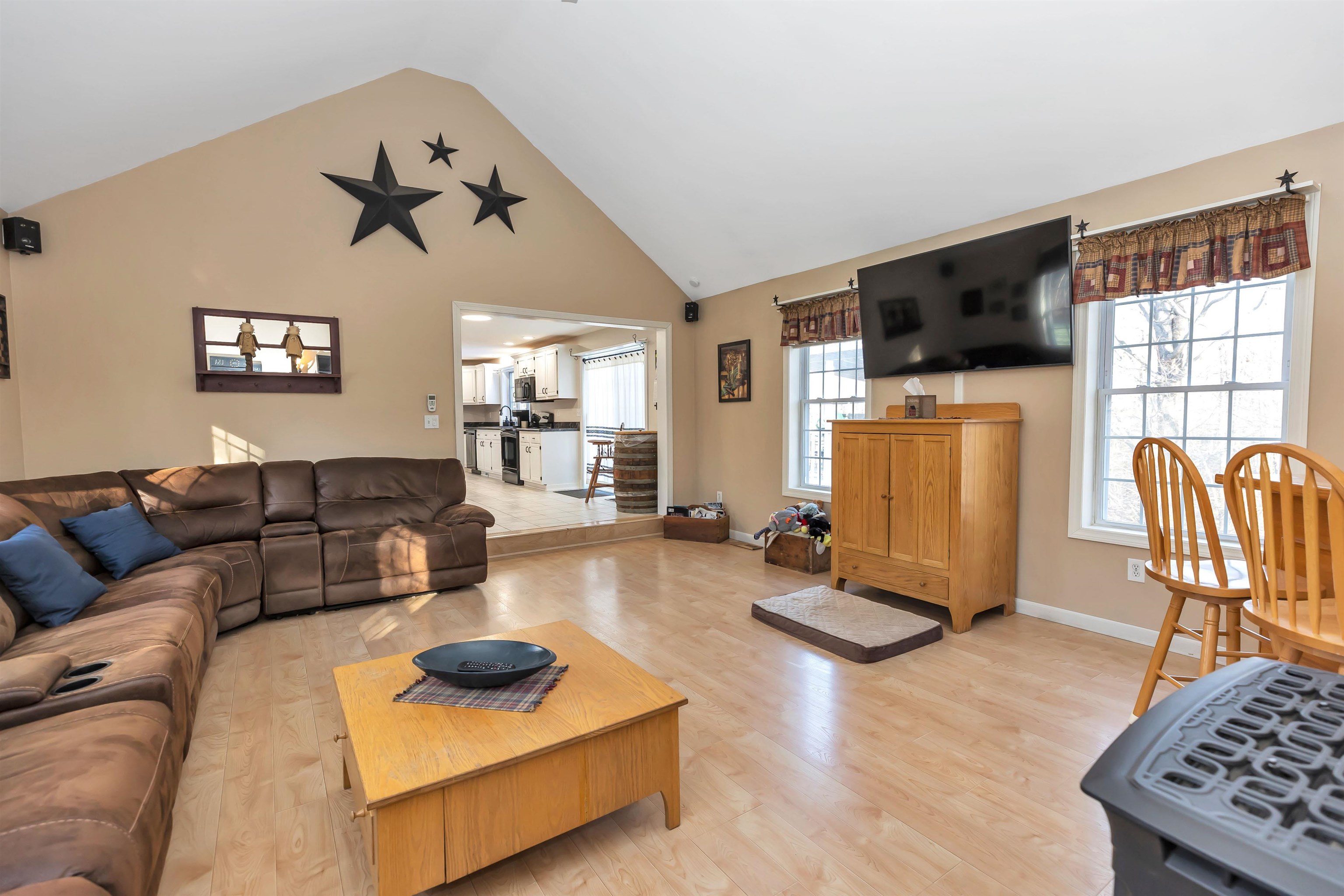 14 Laurel Road Hooksett, NH 03106 - Photo 17 of 40 Gallery Image 17