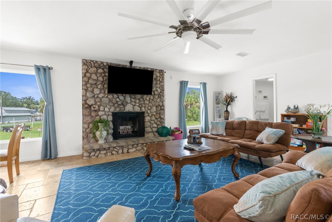 5648 South Garcia Road Homosassa, FL 34448 - Photo 12 of 40