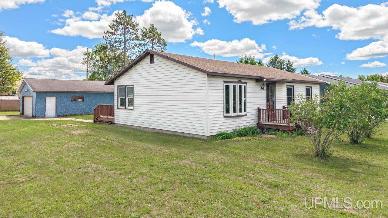 830 Mullen Street Quinnesec, MI 49876 - Photo 20 of 27