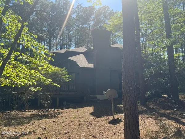 $899,000 | Undisclosed Address, Aberdeen, NC 28315