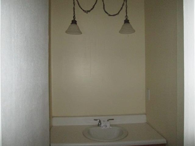 200 Beauregard Road Summerville, SC 29486 - Photo 4 of 10 030