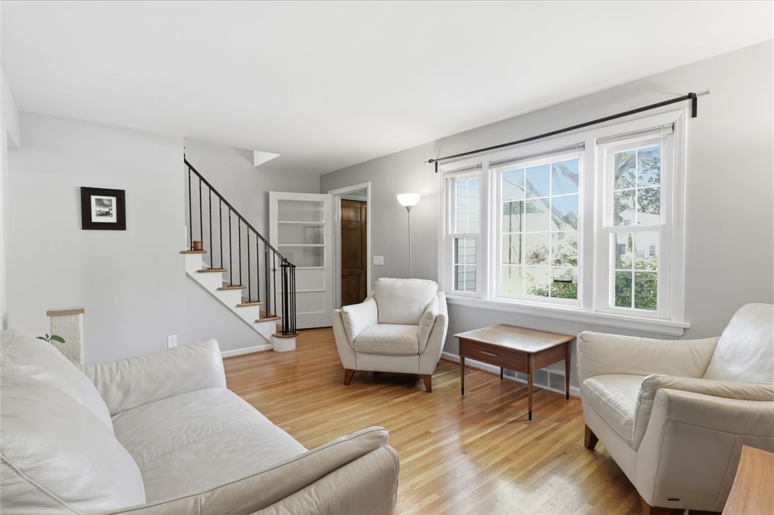 32 Traymore Road Irondequoit, NY 14609 - Photo 5 of 34