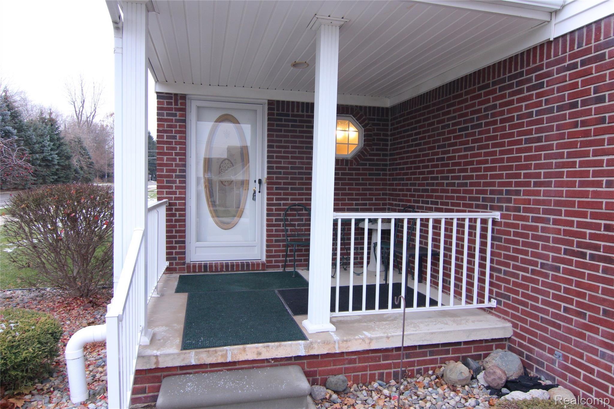 449 Newcastle Lane, Unit 44 Romeo, MI 48065 - Photo 2 of 30 IMG_2555.JPG