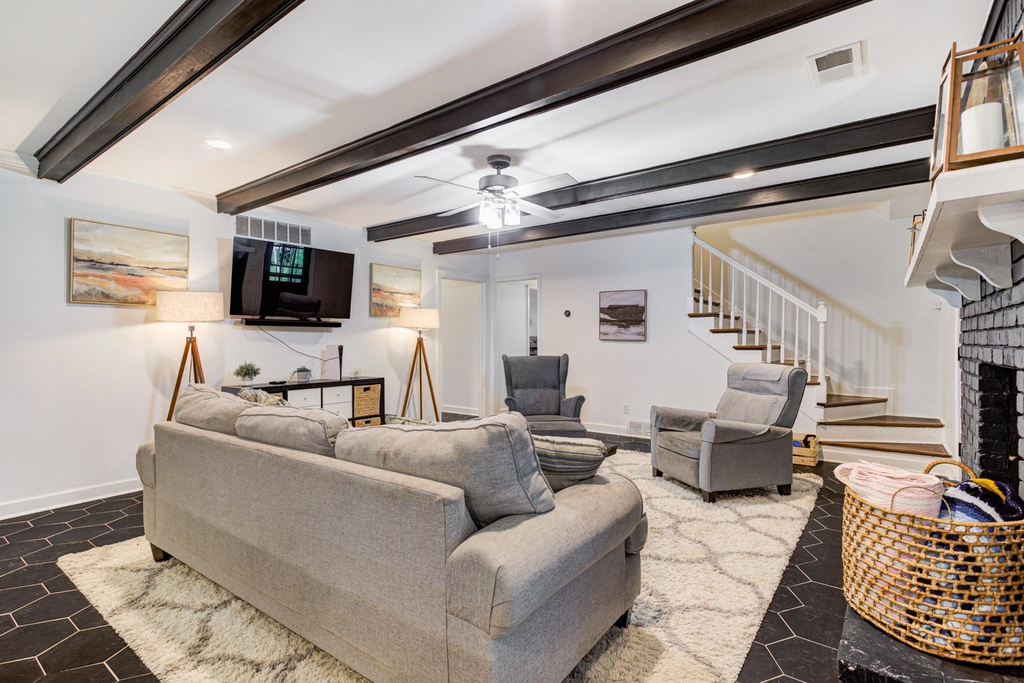 8929 Rocky Point Road Cordova, TN 38018 - Photo 10 of 37 a living room with furniture and a flat screen tv