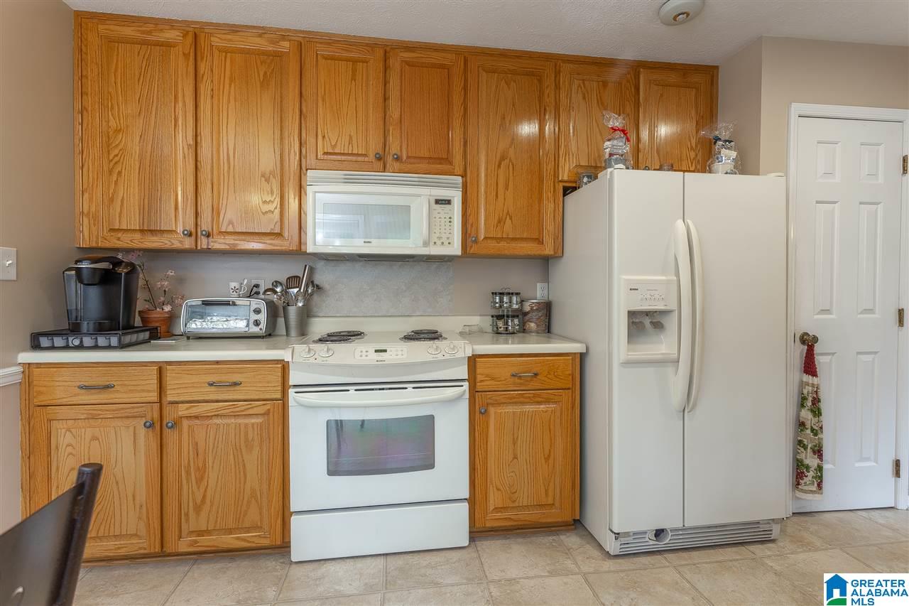 806 Brookhaven Road Anniston, AL 36207 - Photo 5 of 37