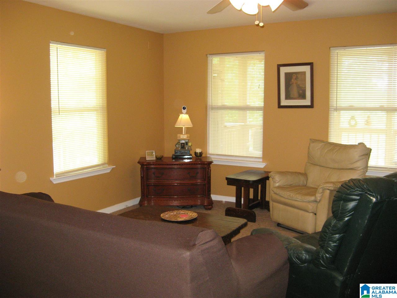 126 Jane Drive Sylacauga, AL 35151 - Photo 3 of 39