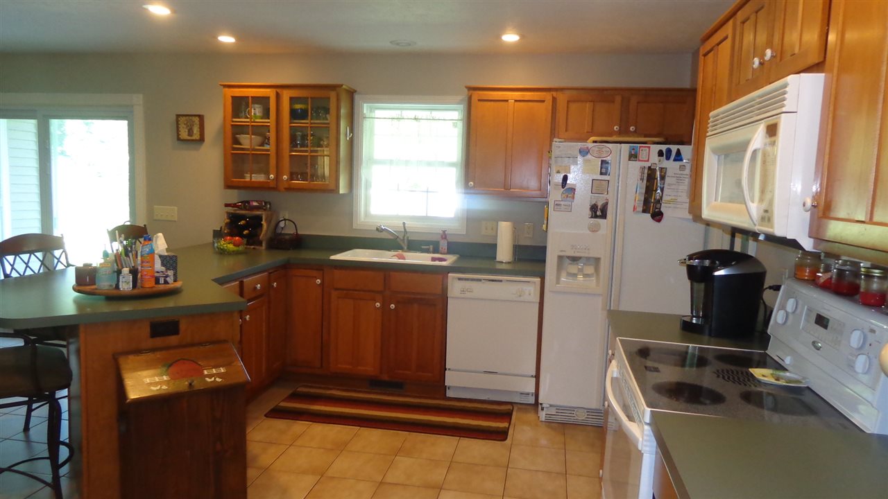 5709 Sharon Road Newburgh, IN 47630 - Photo 11 of 35 Gallery Image 11
