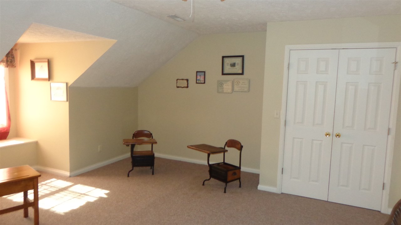 5709 Sharon Road Newburgh, IN 47630 - Photo 21 of 35 Gallery Image 21