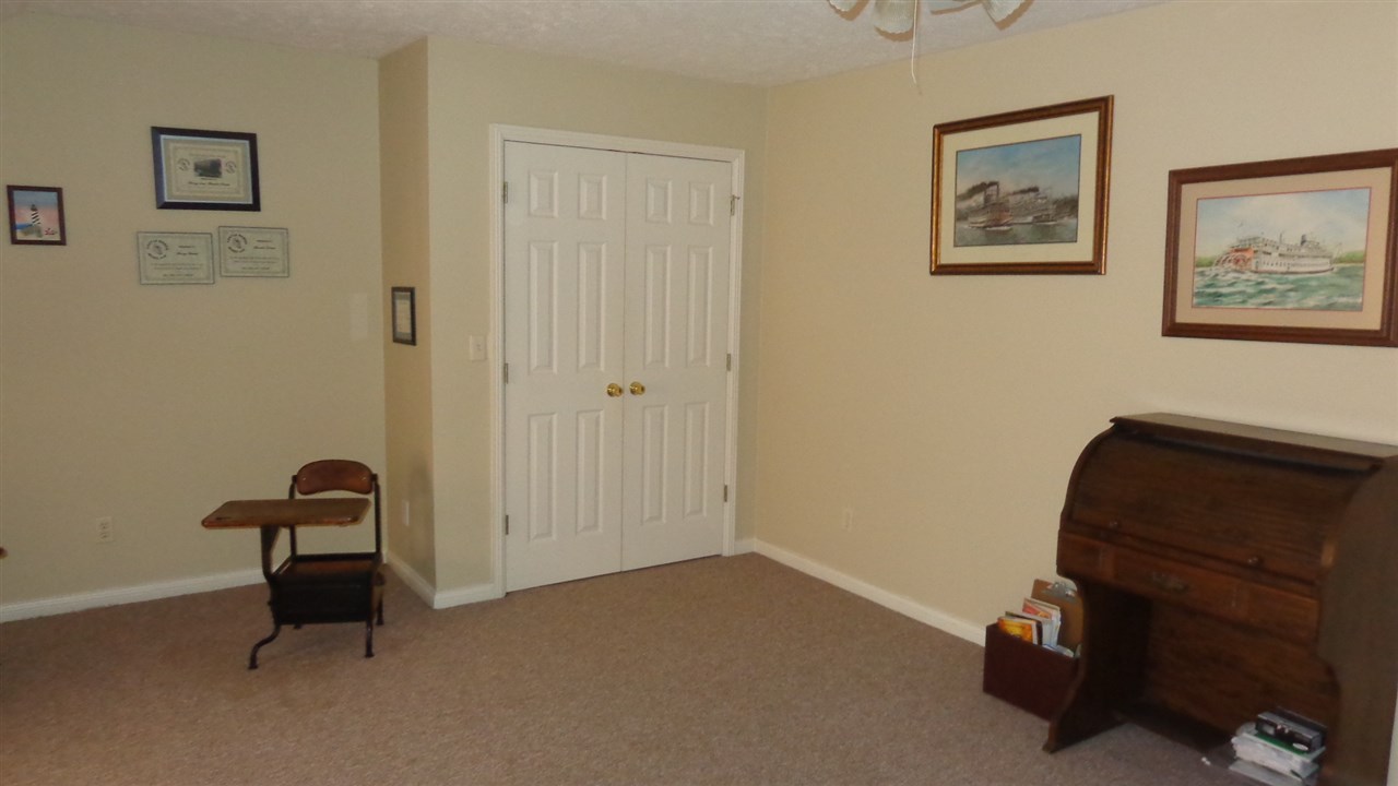 5709 Sharon Road Newburgh, IN 47630 - Photo 22 of 35 Gallery Image 22