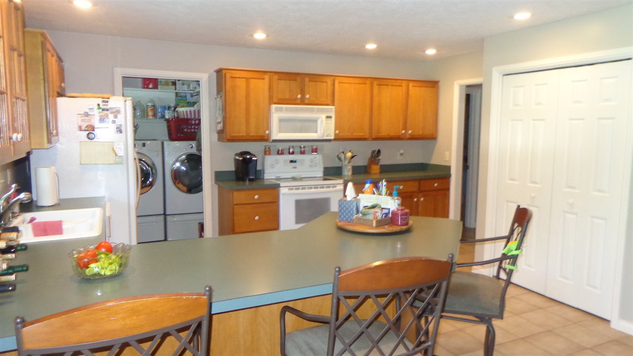 5709 Sharon Road Newburgh, IN 47630 - Photo 10 of 35 Gallery Image 10