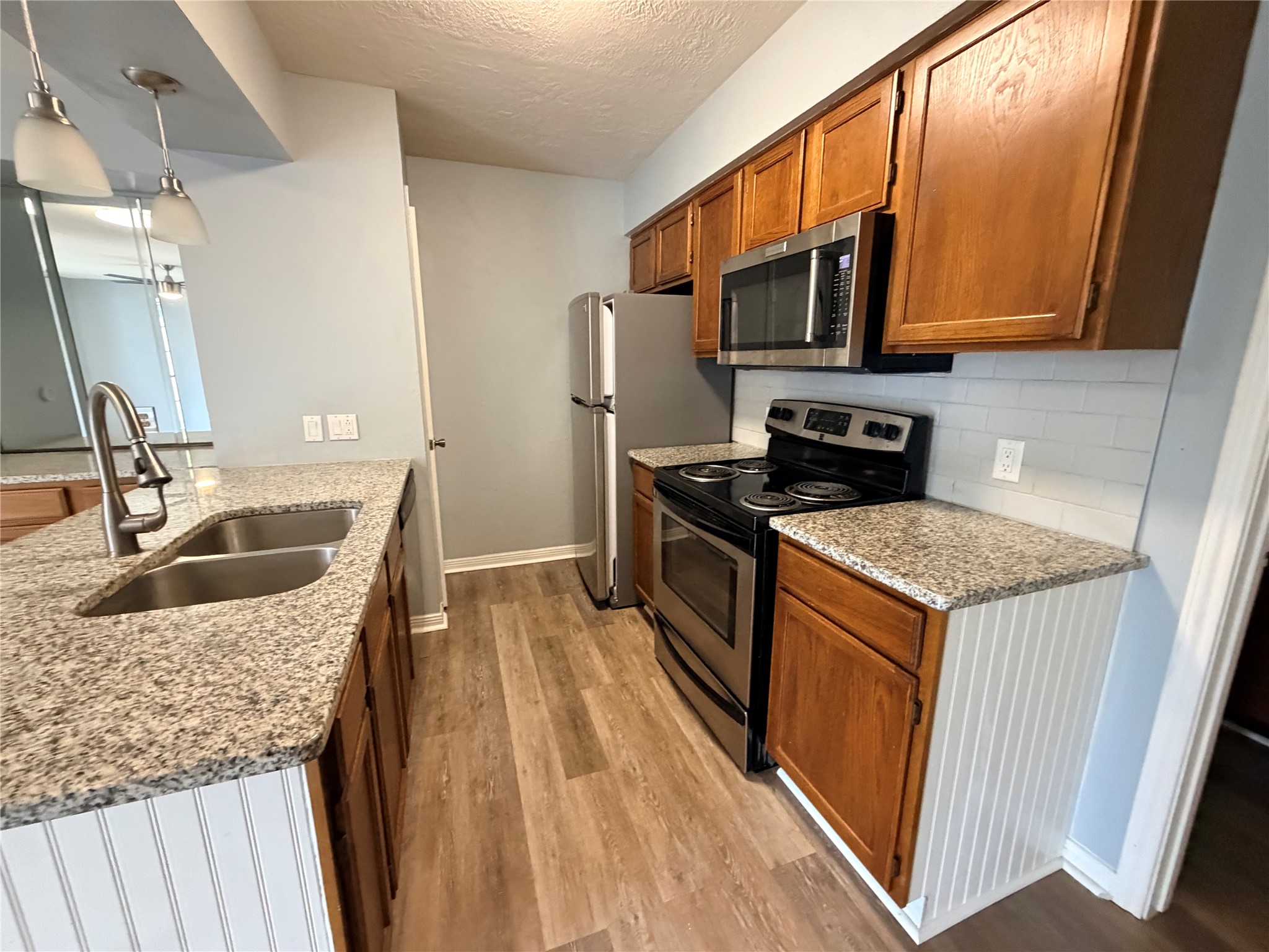 2402 Sycamore Avenue, Unit D6 Huntsville, TX 77340 - Photo 8 of 23