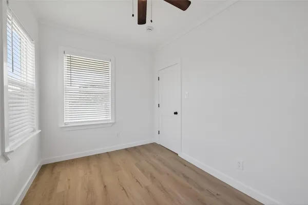 $1,350 | 2202 Hutchins Street, Unit D, Houston, TX 77003