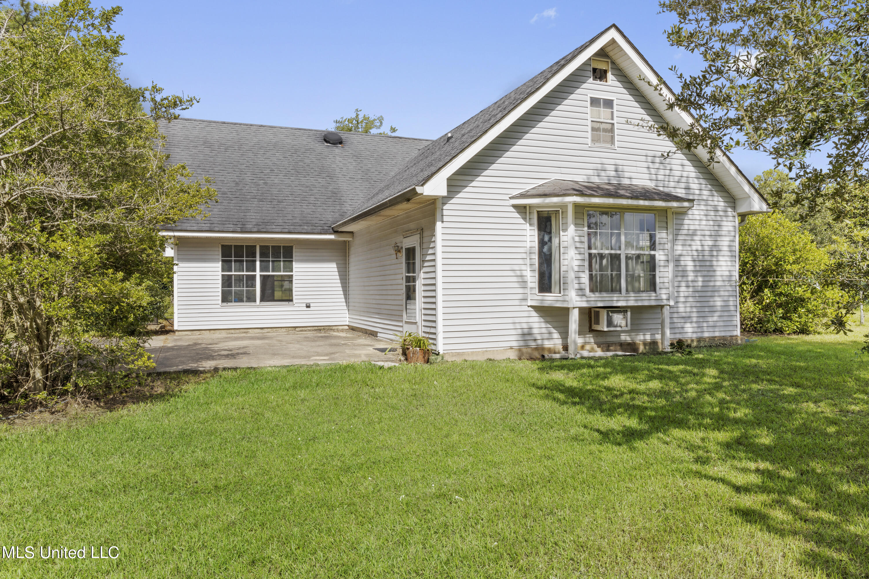 10820 Cherokee Rose Road Vancleave, MS 39565 - Photo 3 of 38 029