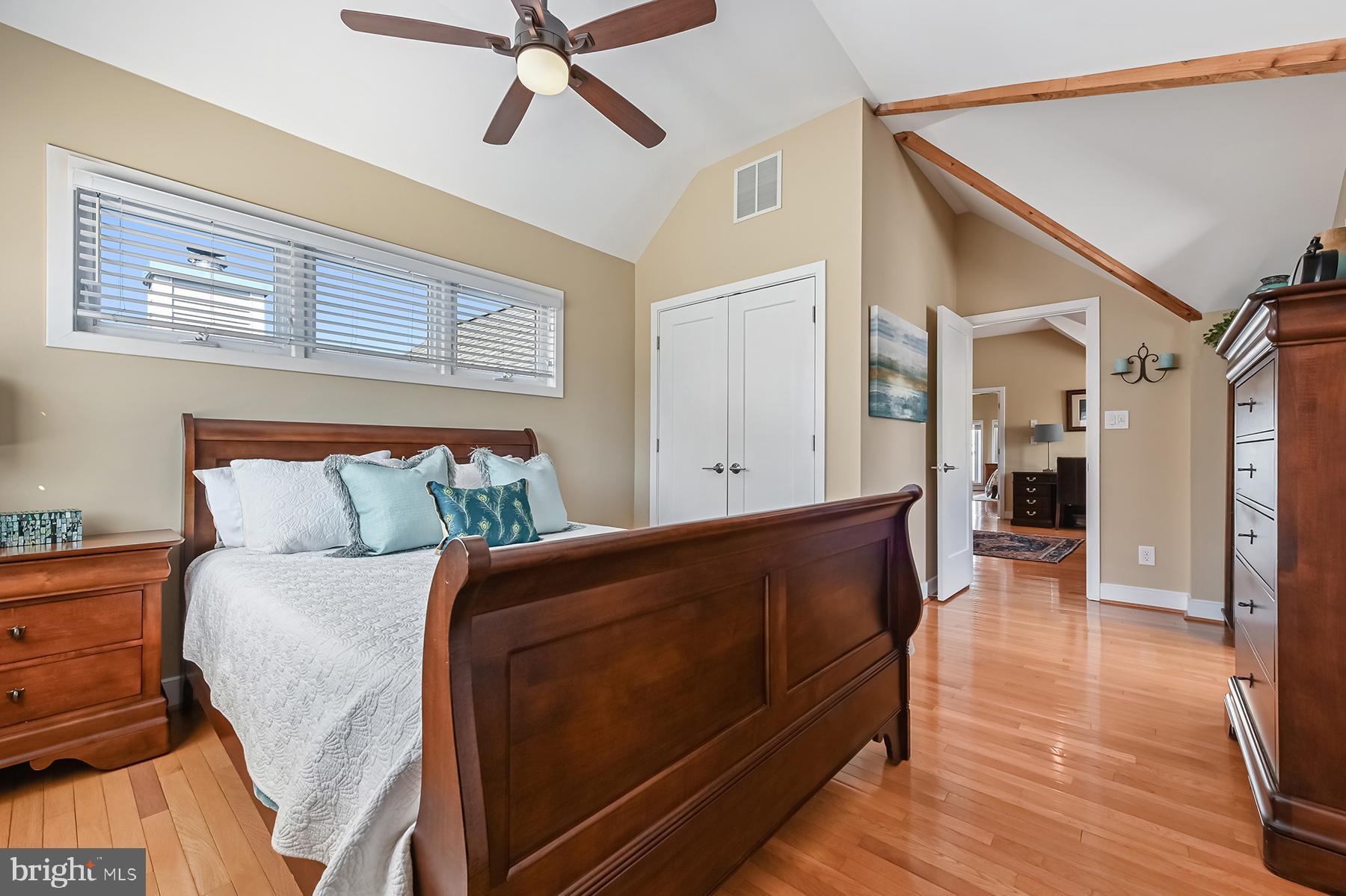 315 Cove Road Riva, MD 21140 - Photo 24 of 38 2nd BR has vaulted ceiling and ensuite bathroom