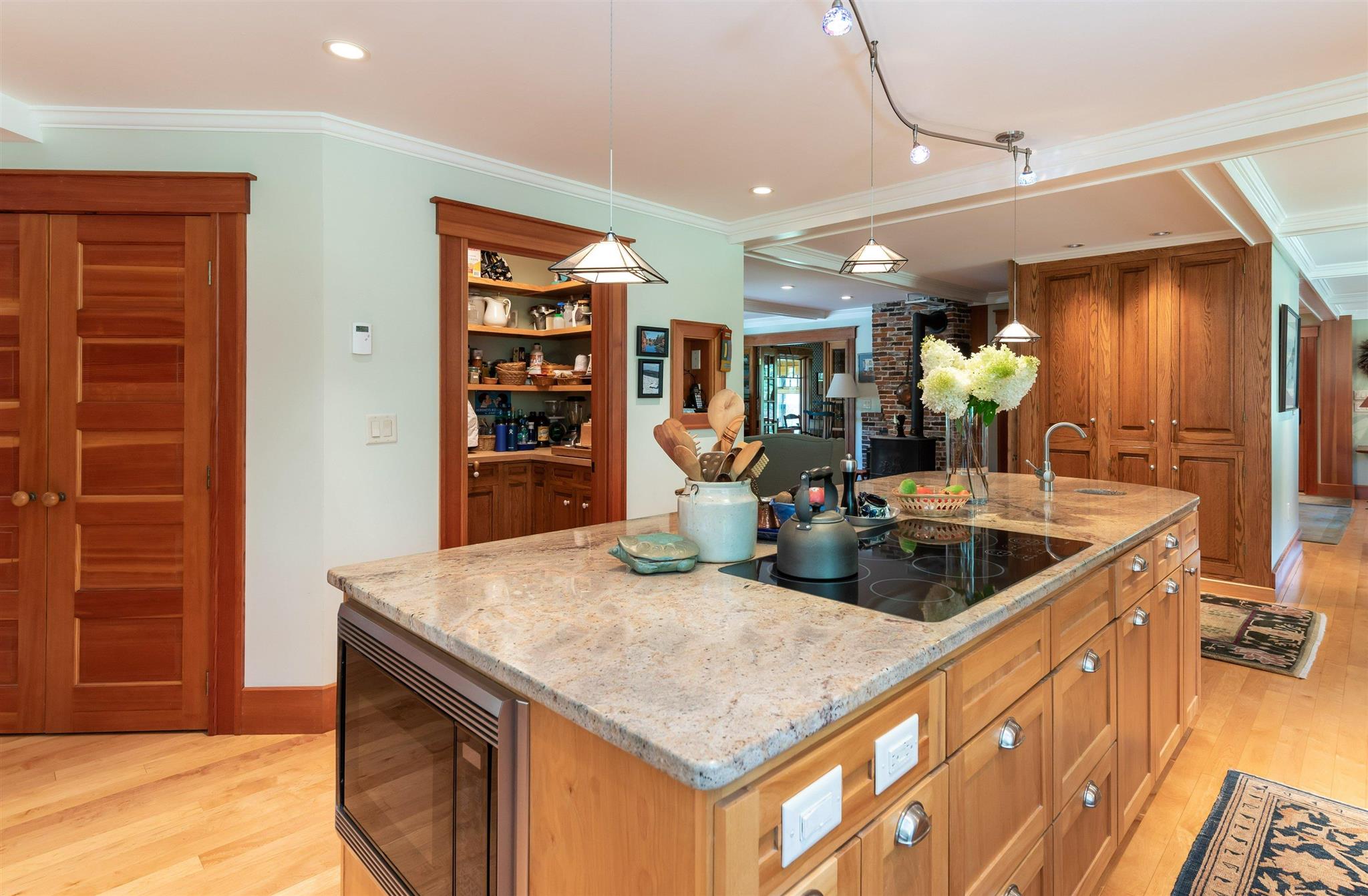 194 Mountain Road Jaffrey, NH 03452 - Photo 8 of 39 Gallery Image 8