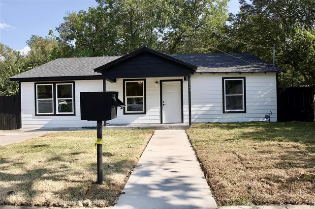 $1,900 | 2148 Kathleen Avenue, Dallas, TX 75216
