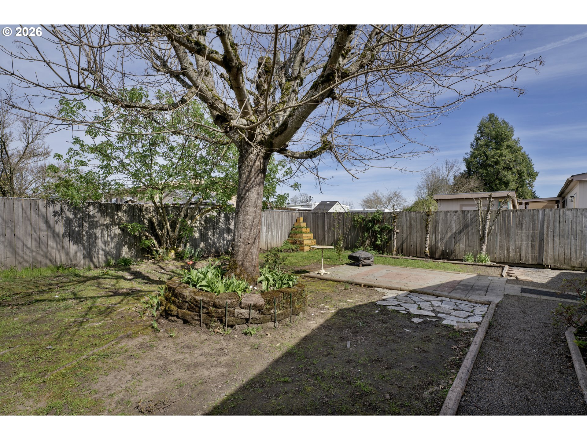 538 Lochaven Avenue Springfield, OR 97477 - Photo 28 of 35 Backyard