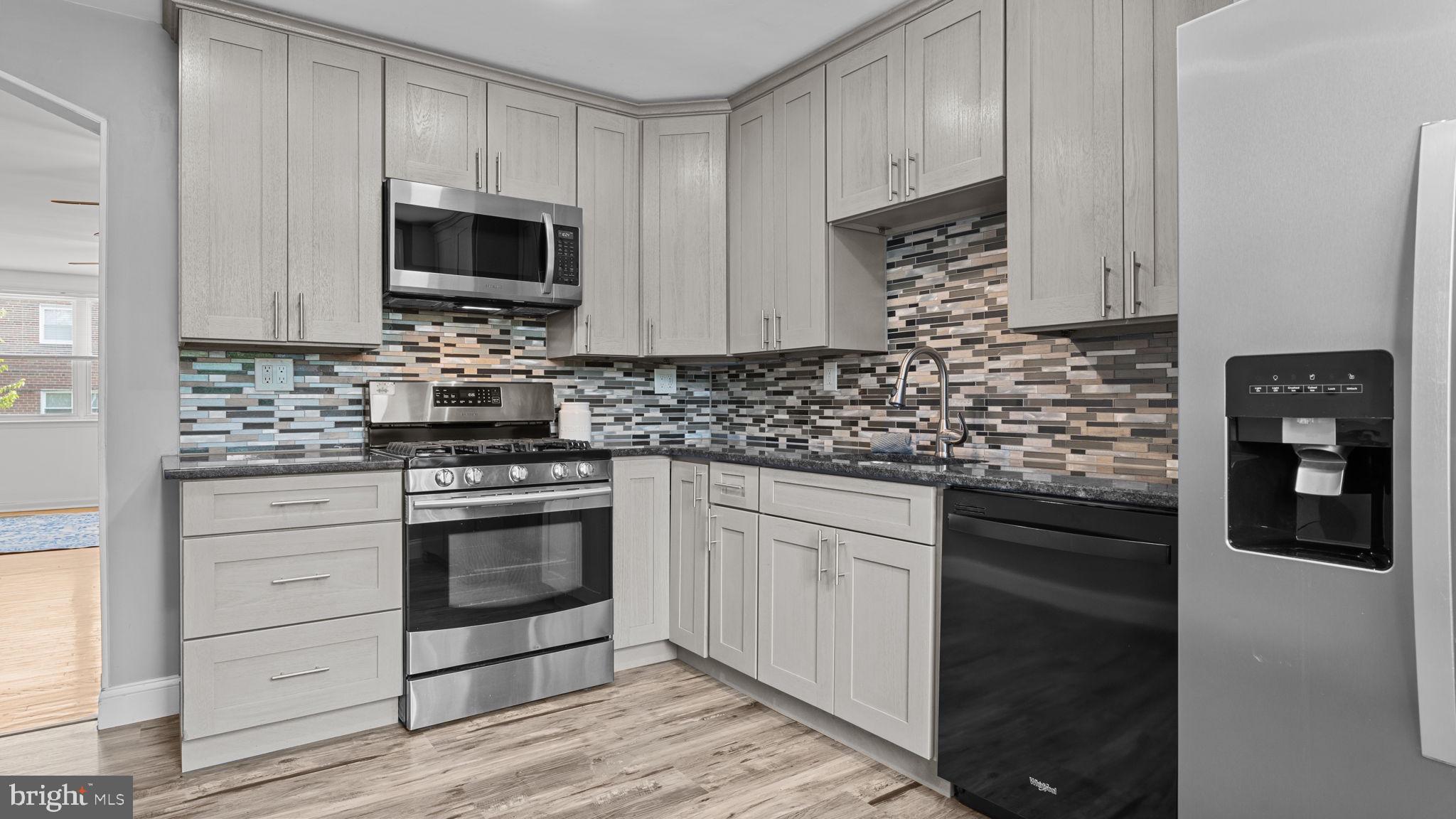 3045 Comly Road Philadelphia, PA 19154 - Photo 2 of 32