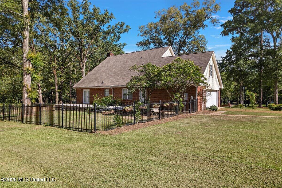 402 Springwood Circle Terry, MS 39170 - Photo 38 of 49 38-HTP_8625