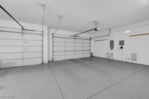 $2,900 | 2357 Wisconsin Dells Drive, Henderson, NV 89044