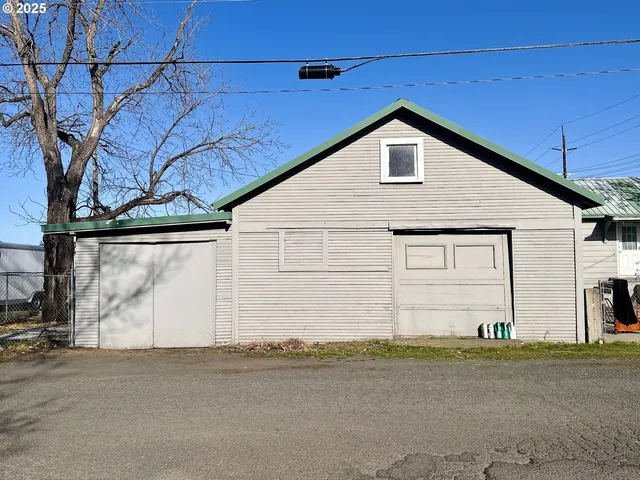 $339,000 | 2501 Cove Avenue, La Grande, OR 97850