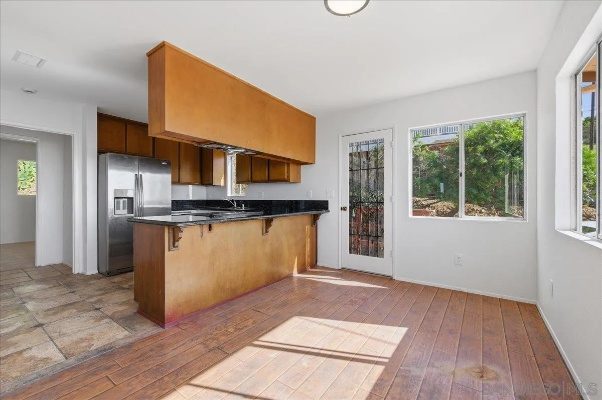 2017 Grand Spring Valley Spring Valley, CA 91977 - Photo 19 of 34