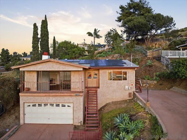 $650,000 | 2017 Grand Spring Valley, Spring Valley, CA 91977