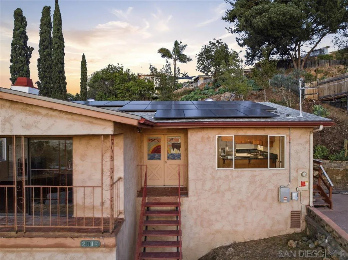 2017 Grand Spring Valley Spring Valley, CA 91977 - Photo 6 of 34