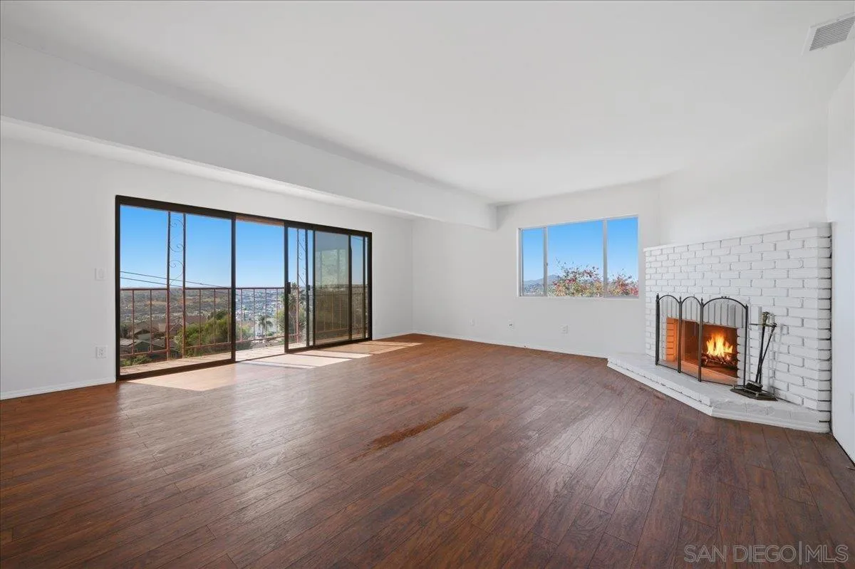 2017 Grand Spring Valley Spring Valley, CA 91977 - Photo 9 of 34