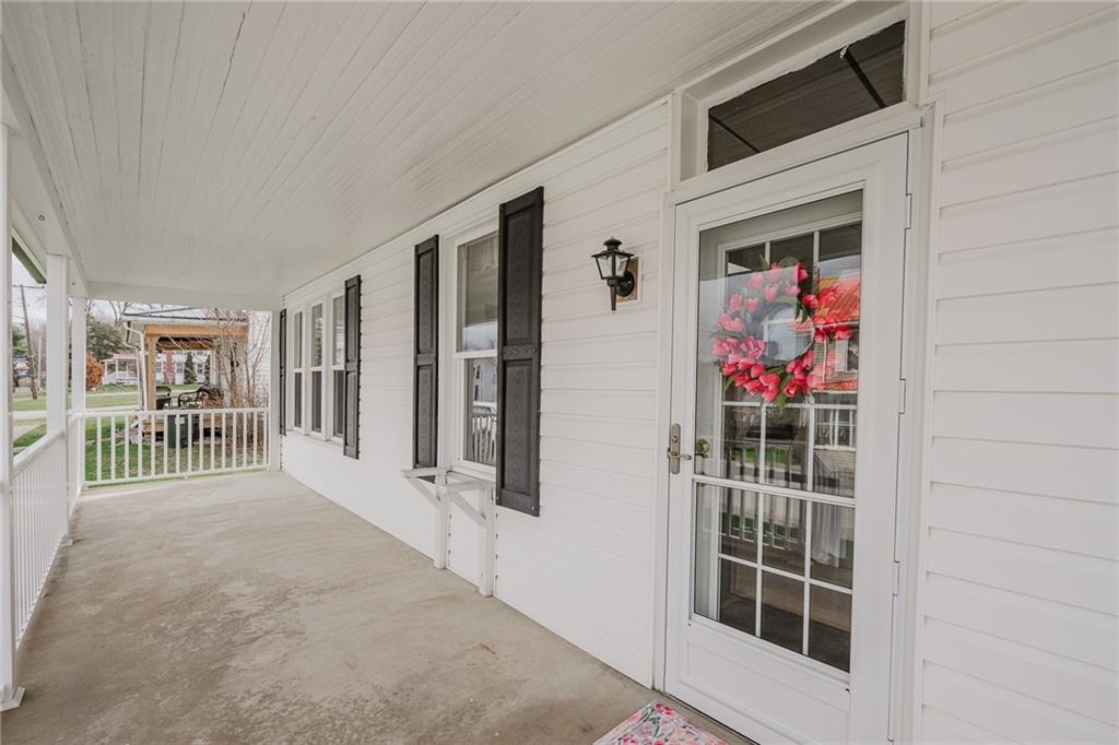 4992 Richmond Road Rochester Mills, PA 15771 - Photo 4 of 34 a view of entryway with interior