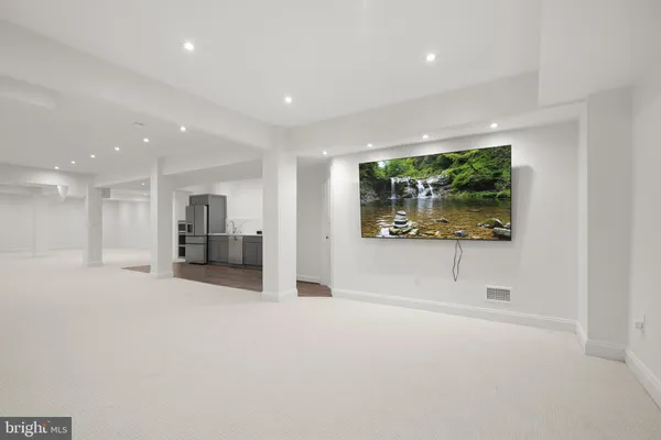 $11,000 | 1404 Wynhurst Lane, Vienna, VA 22182