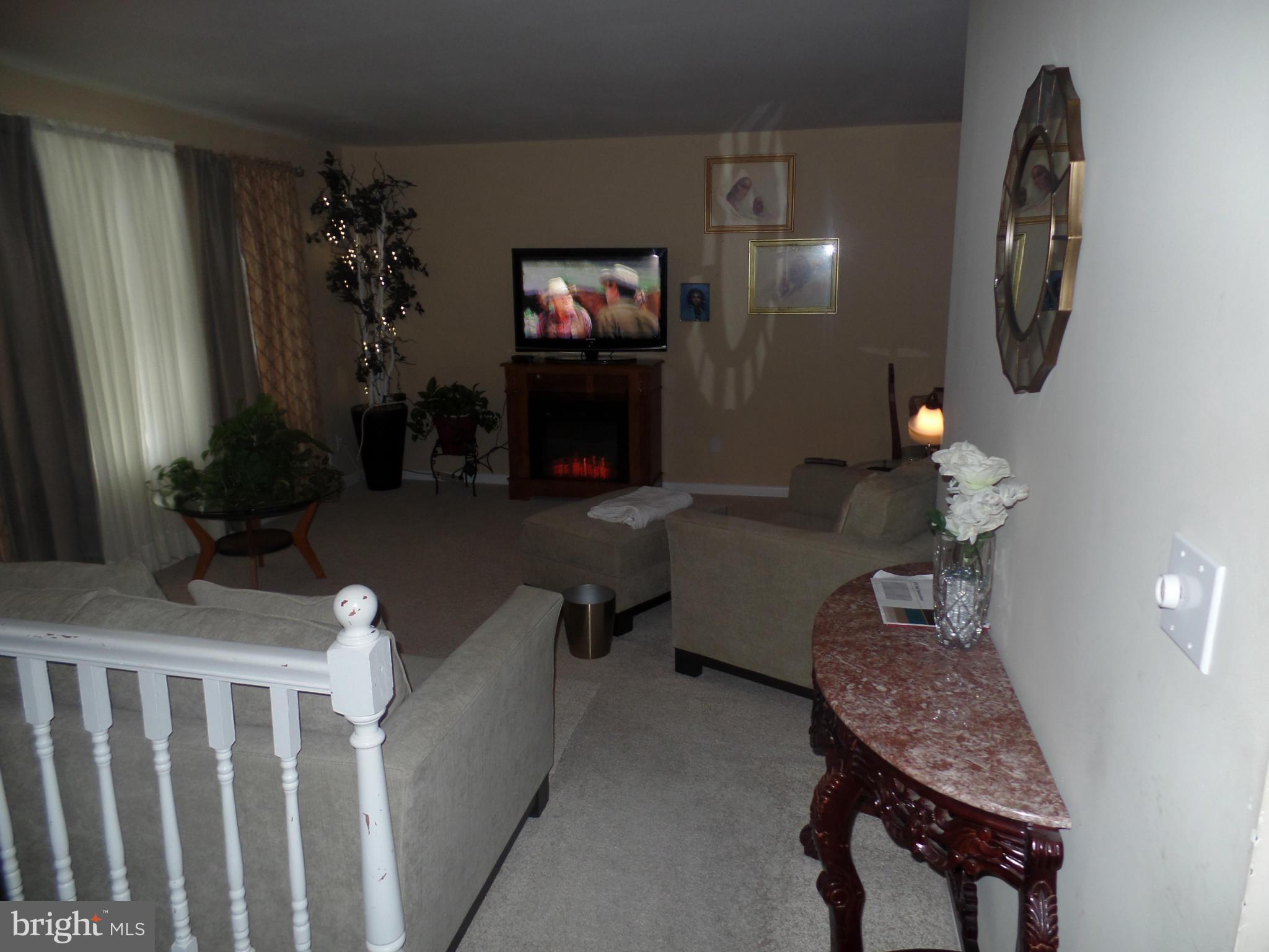 3106 Kingsway Road Fort Washington, MD 20744 - Photo 13 of 29 Living Room