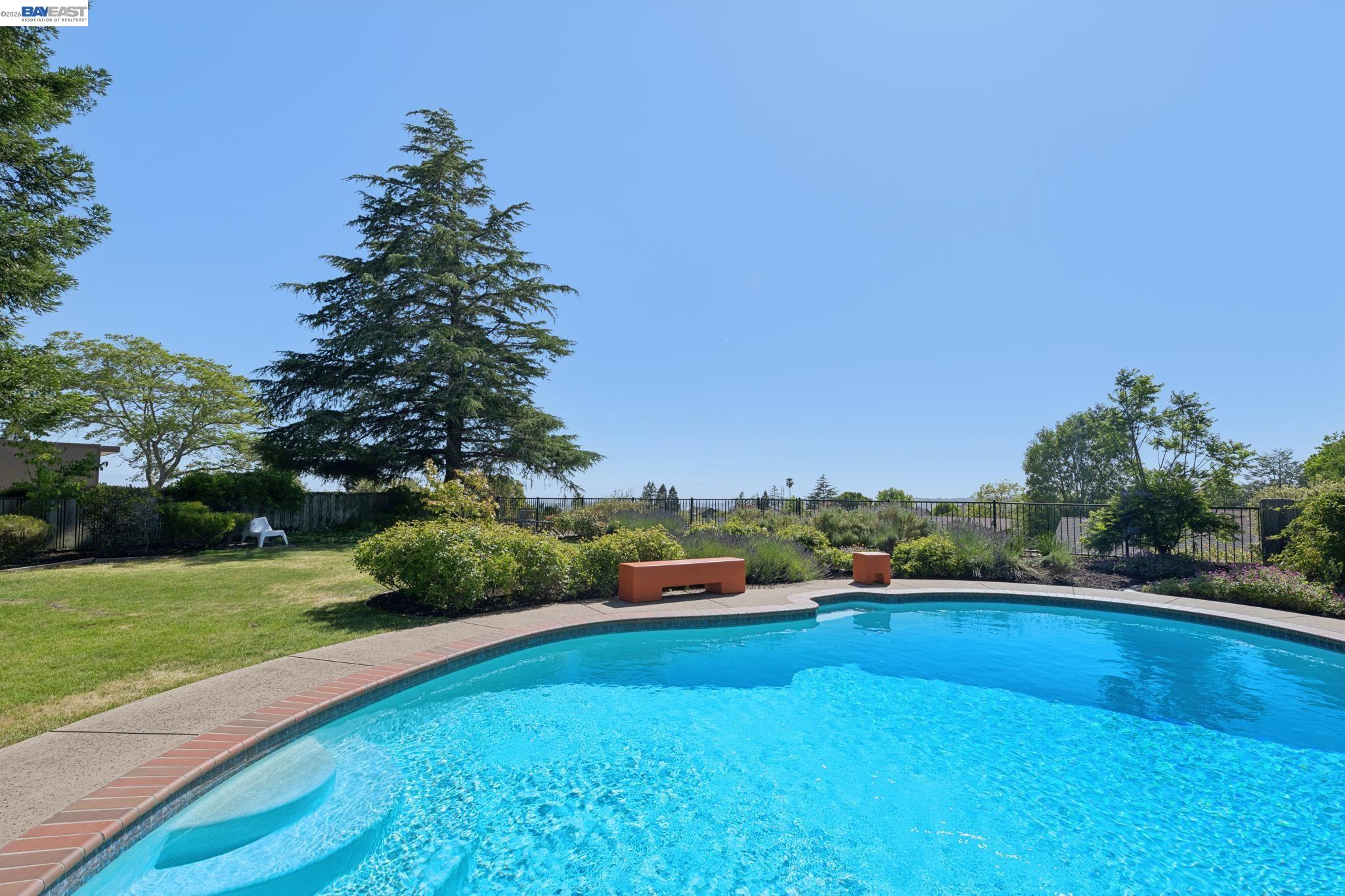 5842 Highwood Road Castro Valley, CA 94552 - Photo 11 of 13