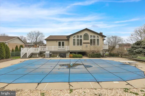 $400,000 | 2 Courtleigh Place, Reading, PA 19606