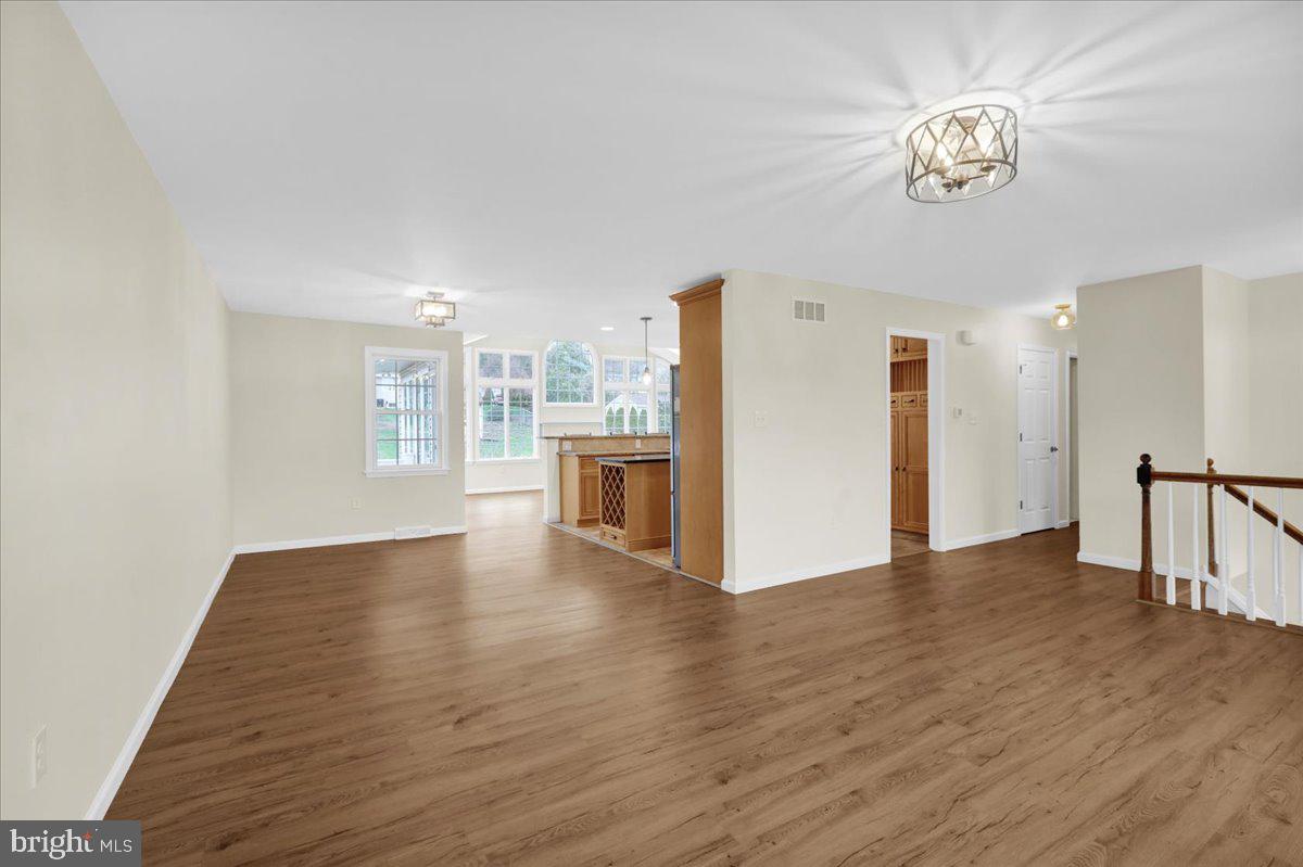 2 Courtleigh Place Reading, PA 19606 - Photo 4 of 33