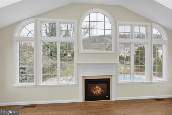 $400,000 | 2 Courtleigh Place, Reading, PA 19606